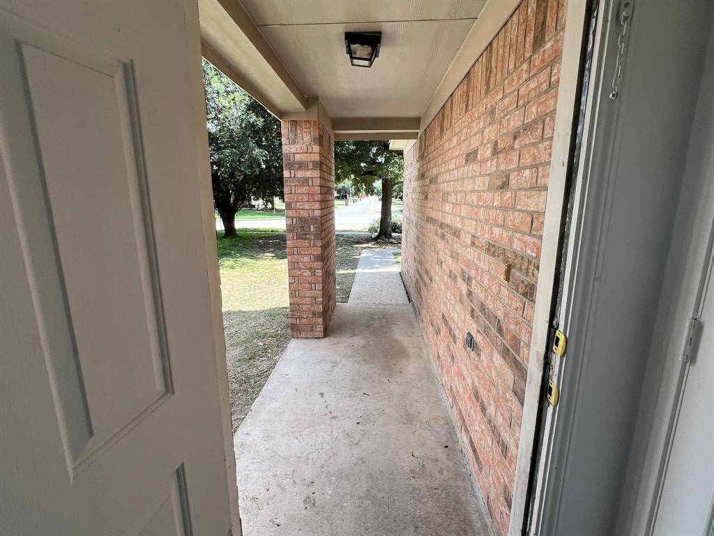 1934 Tomlinson Trail Drive, Houston, Texas, 77067-3925 Harris County