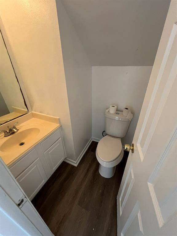 1934 Tomlinson Trail Drive, Houston, Texas, 77067-3925 Harris County