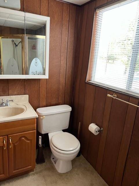 Another view of bathroom upstairs