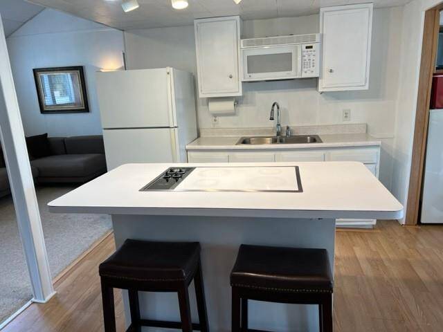 Kitchen island with cook stove