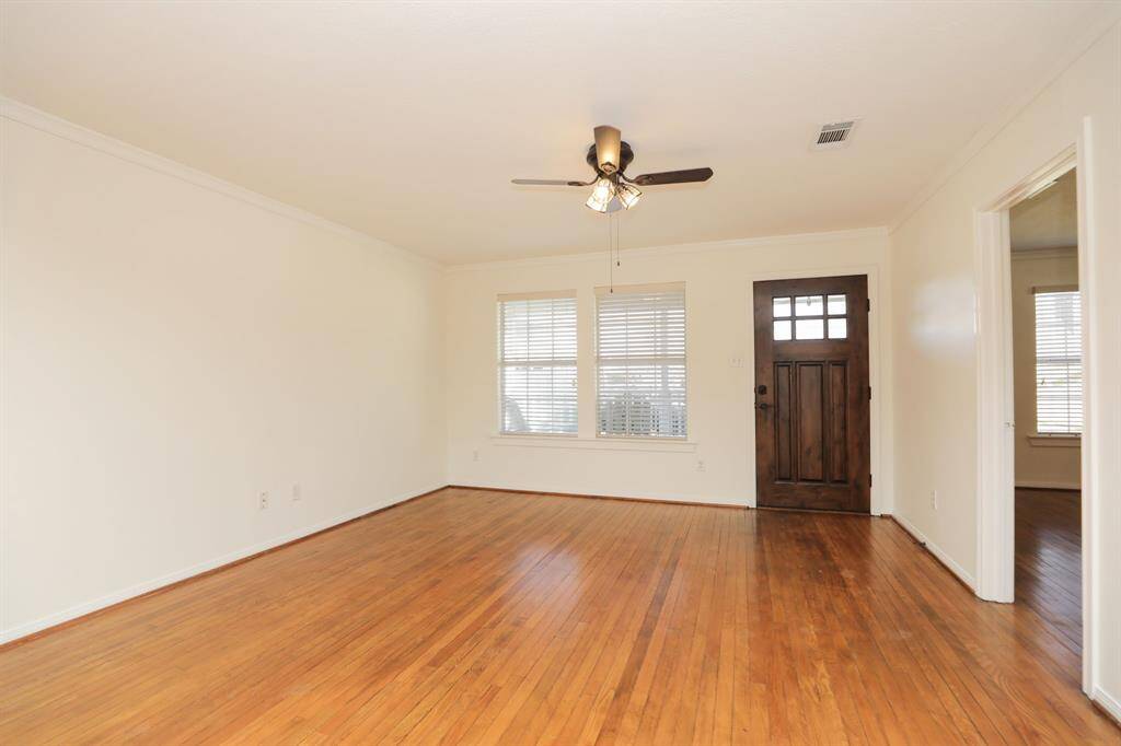 Fresh neutral paint throughout!