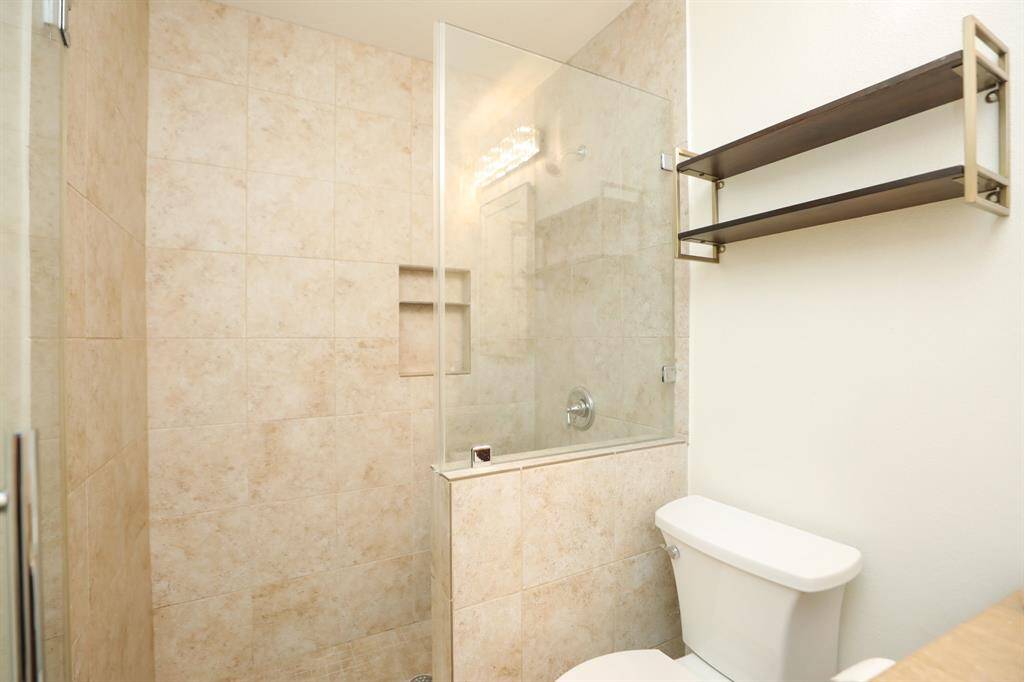 Elegant ensuite bathroom.