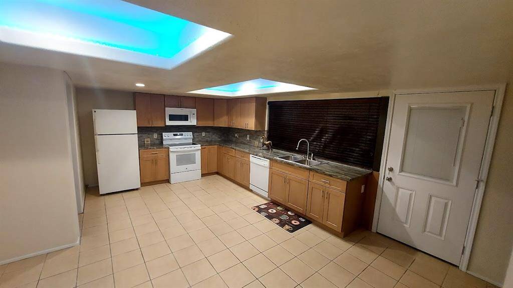Updated Kitchen with Ambient Lighting