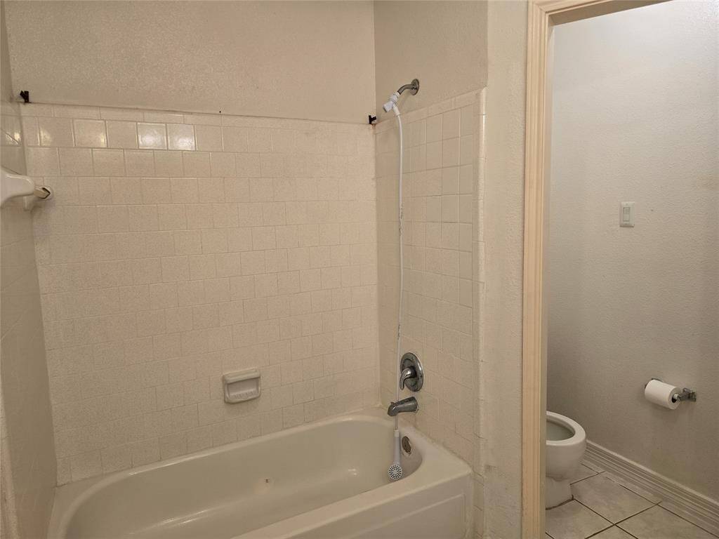 Primary bath.