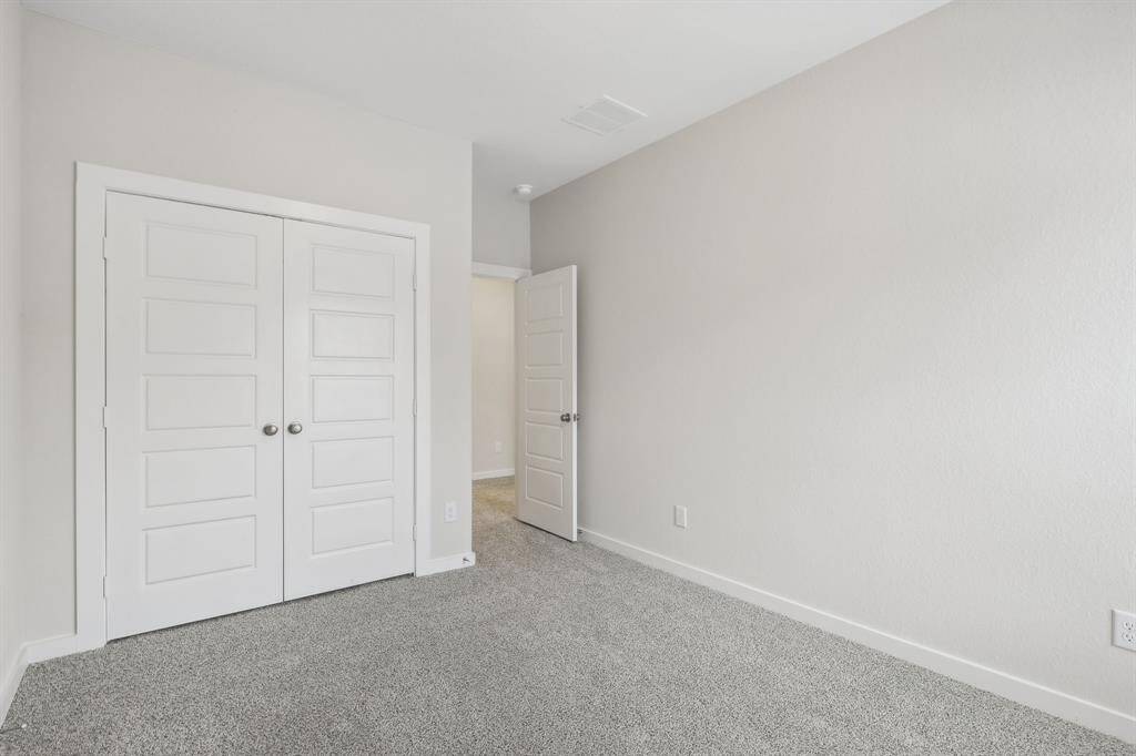 Photo is not of the actual home but is an inspirational photo of builder’s model home and may depict options, furnishings, and/or decorator features that are not included.