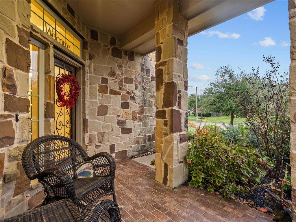 Covered Front Porch