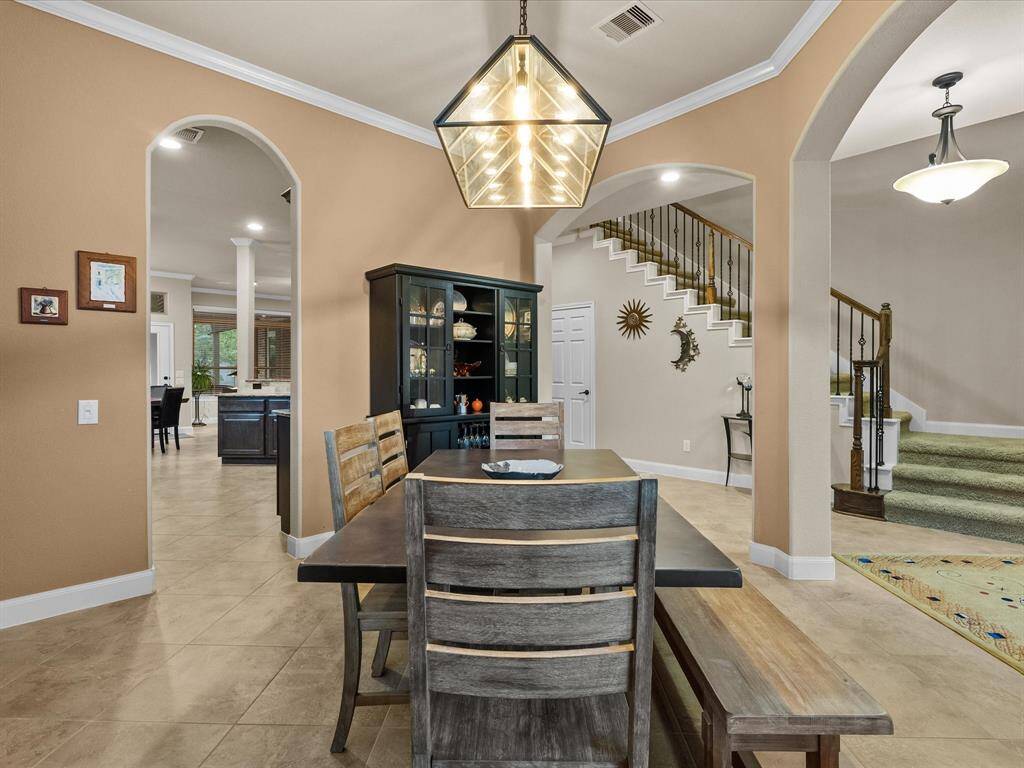 Charming Dining Area off of Kitchen