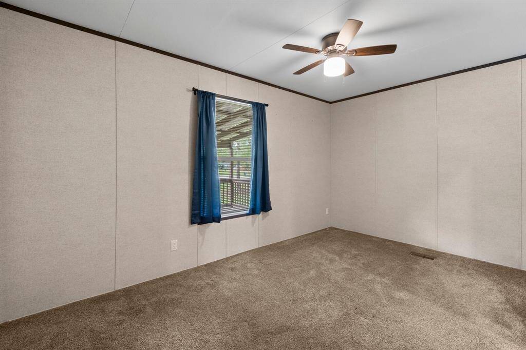 Secondary bedroom