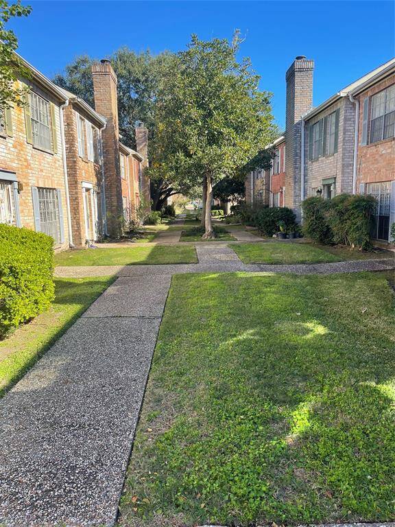 3974 Belle Park