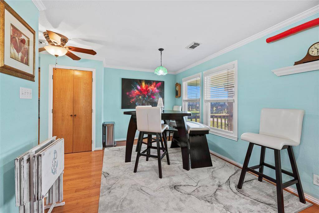Dining Area adjacent to kitchen