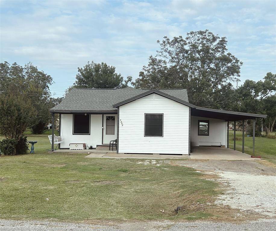 FRONT VIEW-Entrance to Apt.1