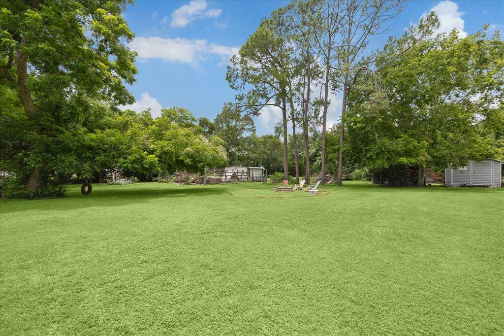 BUILD YOUR OWN BACKYARD OASIS!