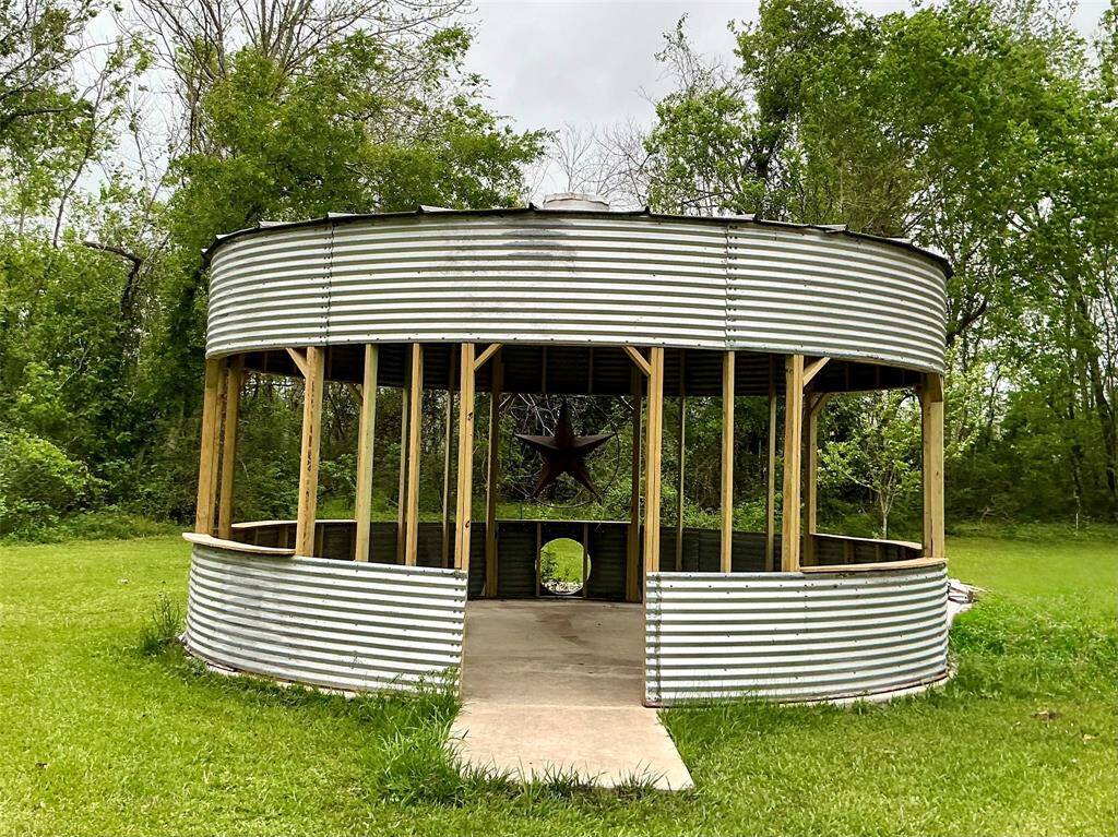 YOUR VERY OWN SILO!