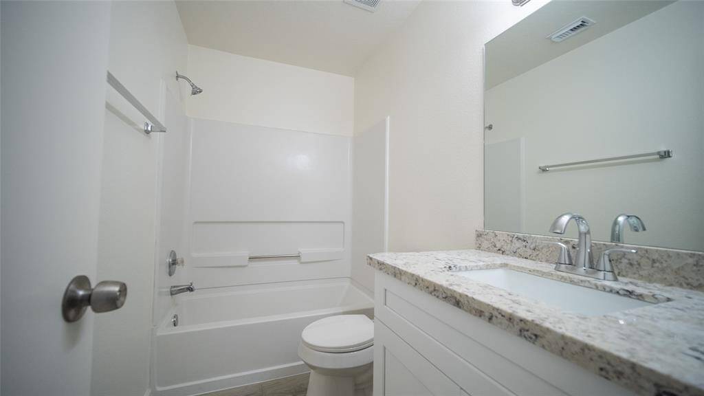 2nd Bathroom