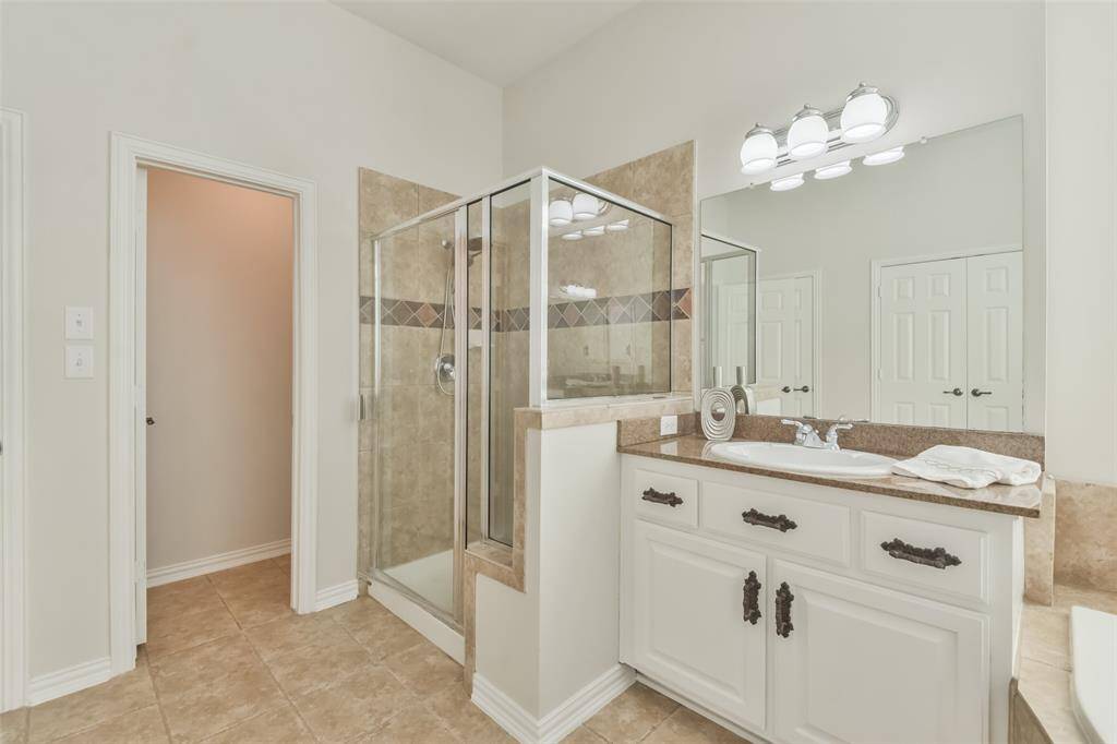 The space has a private toilet room and linen closet.