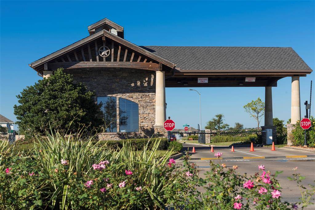 Added peace of mind with a manned gate to enter Sterling Lakes.