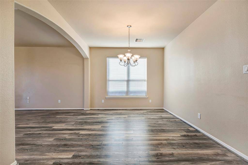 Nice and crisp finishes.