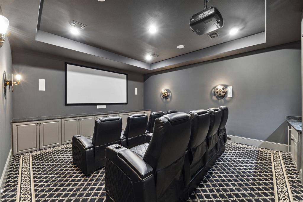 This dedicated space is designed for immersive movie nights, gaming sessions, or catching up on your favorite TV shows in style and comfort.Whether you're hosting a movie marathon with friends or enjoying a quiet night in with your loved ones, the media room with built-in fridge offers a luxurious and inviting space to unwind and escape into your favorite entertainment.