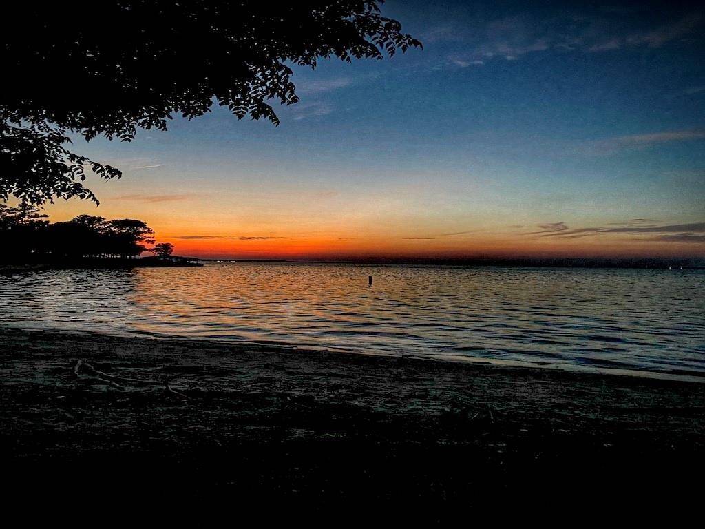 Beautiful sunsets at neighborhood park.