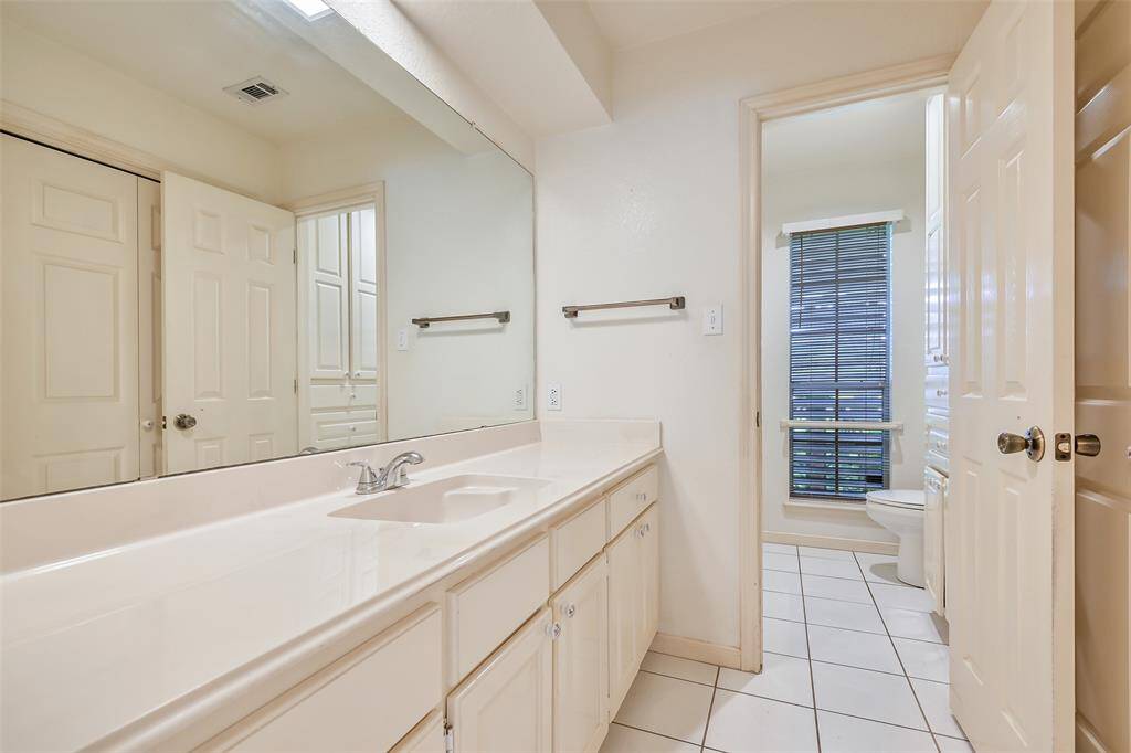 Secondary bathroom