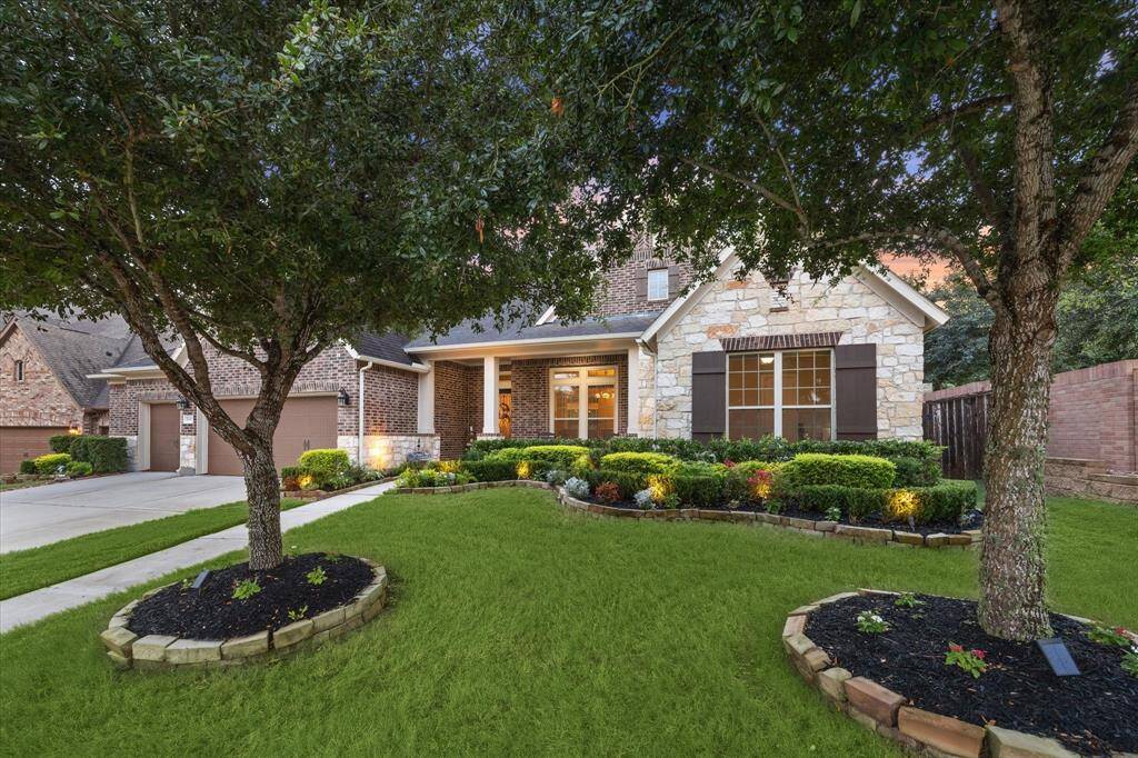 Don't miss the opportunity to make this beautiful 1.5 story, 5 bed, 4.5 bath, 3 car garage home located on a corner lot with no back or side neighbors yours!