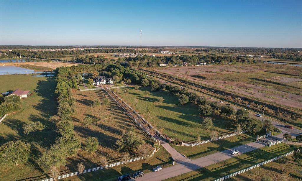 Drone of the front of the property!