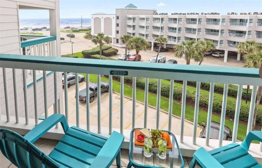 Welcome to your piece of paradise on the island! This patio offers unforgettable views your guests will love! It’s the perfect place to enjoy a morning coffee or relax with a sunset cocktail. The ideal spot for a seaside getaway, this space will have guests returning year after year.