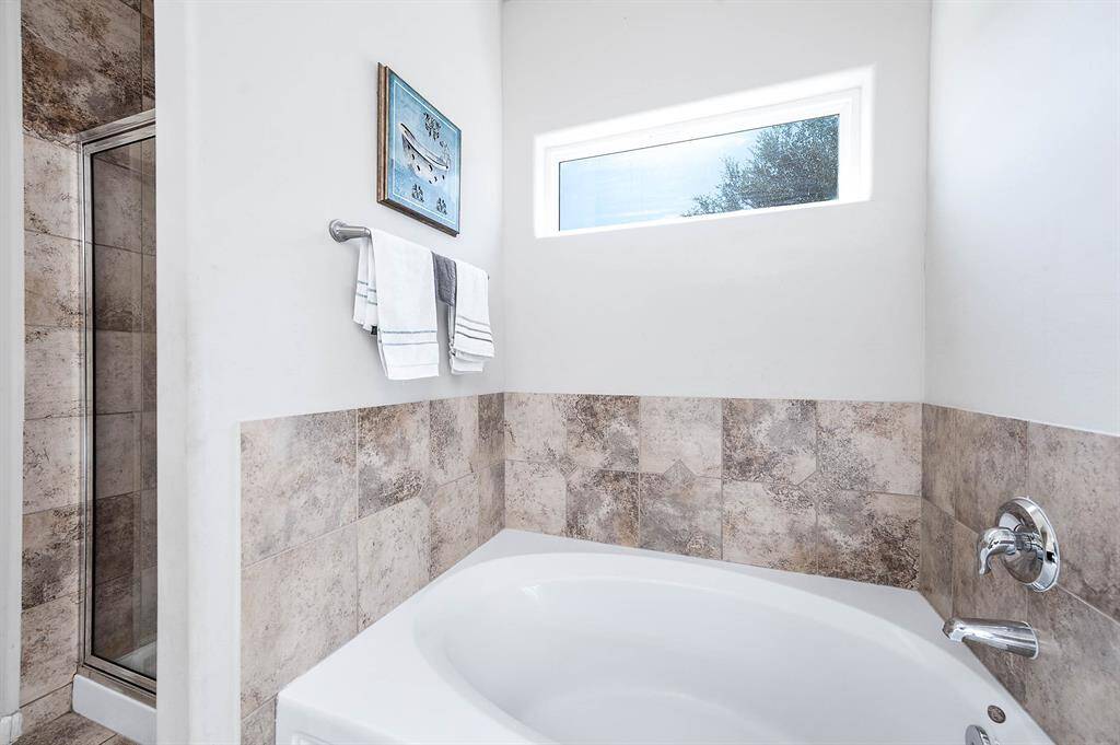 Principal Bathroom
