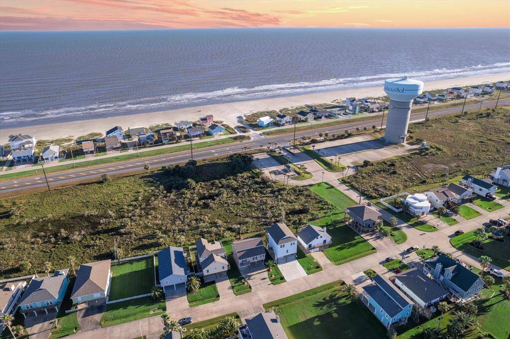 Beach access is a short walk away. Wake up to this every day, or enjoy it when you'd like and make it a short term rental to pay it off for you.