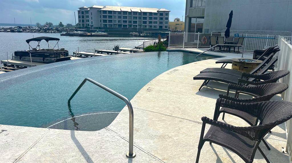 View of the infinity pool that overlooks the lake