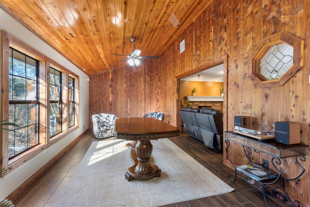 Plenty of space for a Dining and gathering area