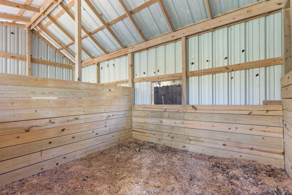 12x12 Stall