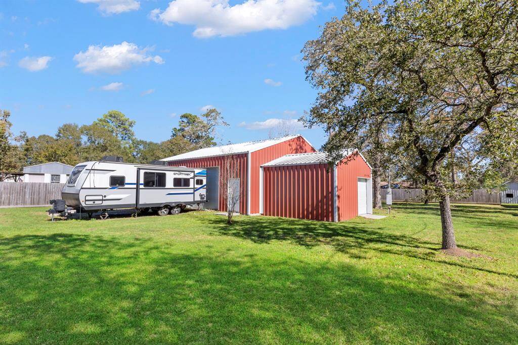 Shop is 40x40 and has its own separate gate and driveway