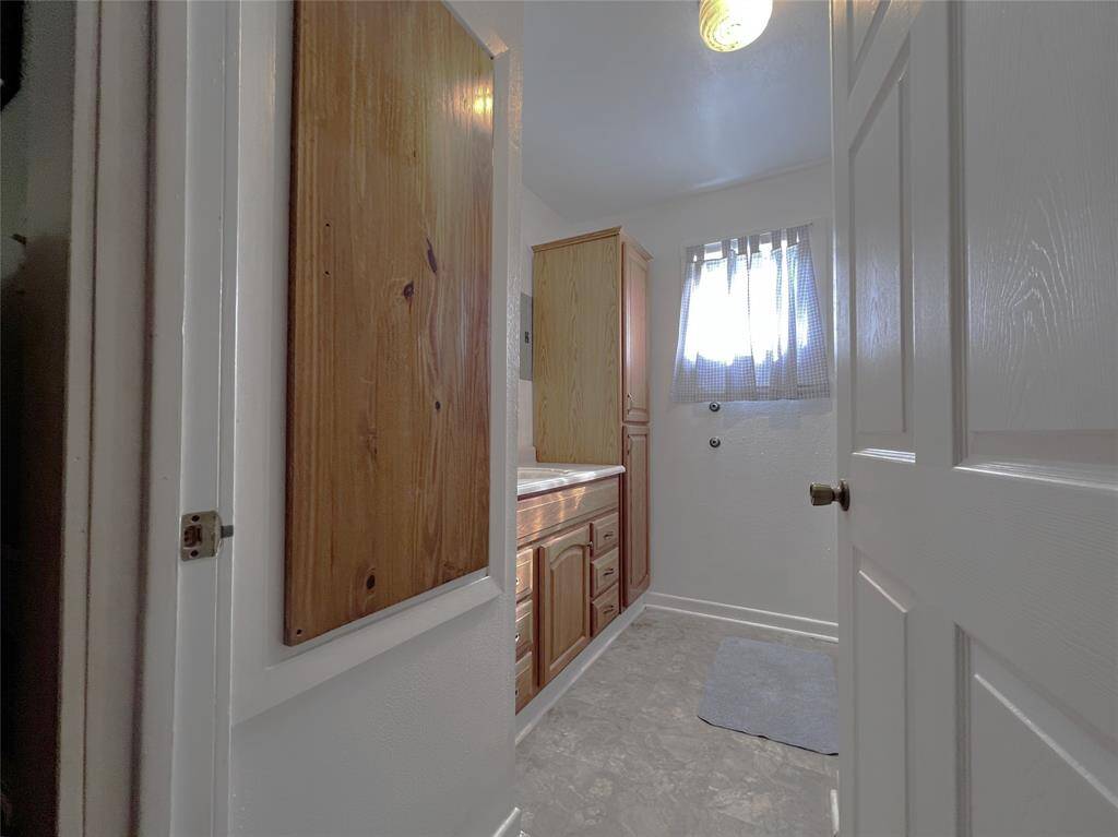 Downstairs guest bathroom.