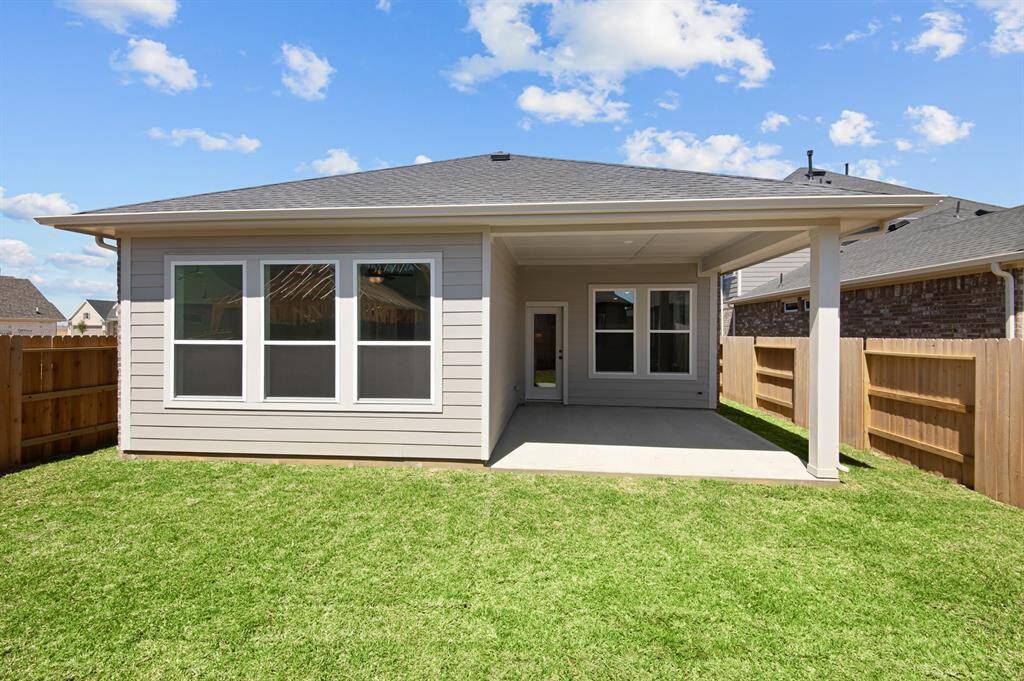 Welcome to The Bisson by David Weekley Homes. Move-In-Ready Now!