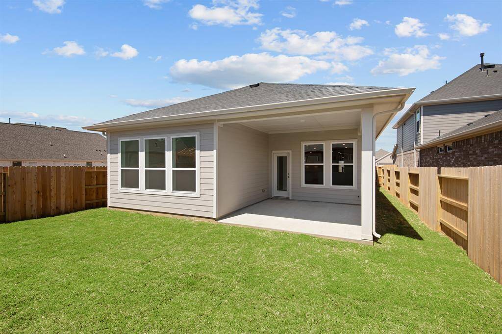 Welcome to The Bisson by David Weekley Homes. Move-In-Ready Now!