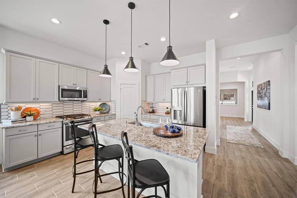 Photos are REPRESENTATIVE of the home /floor plan and are NOT of the actual home.  Selections, features, and room options may vary.  For more info., contact Chesmar Homes.