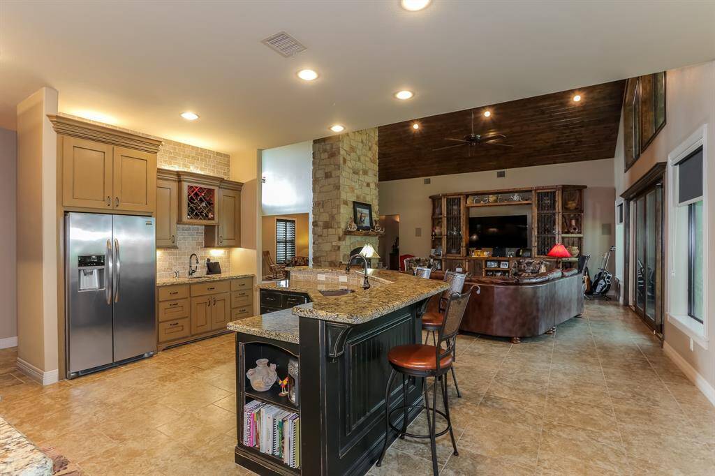 Great home for entertainment and family gatherings!