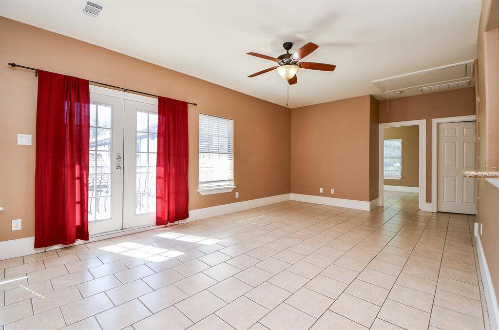 Living room at guest quarter