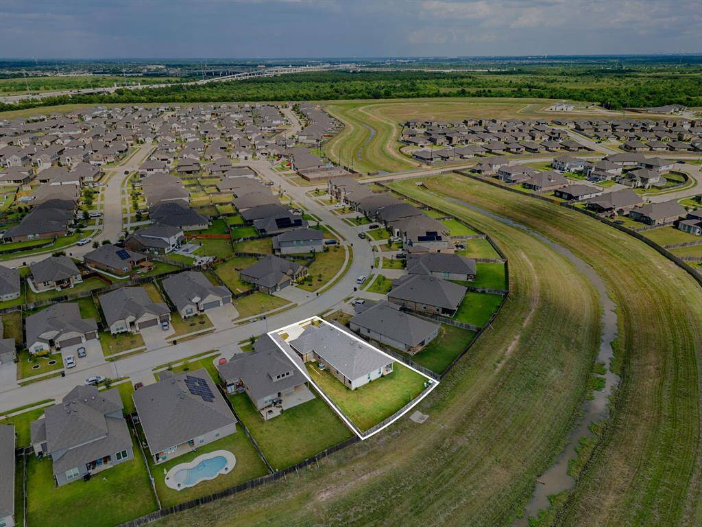 Stone Creek Ranch is conveniently located near 290 and Grand Parkway.