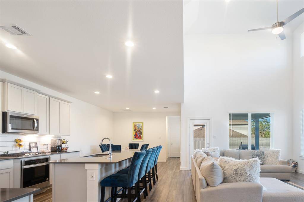 This home offers a great kitchen with large island, certainly what a buyer is looking for today. Kitchen flows into the family room and the two story family room adds a a special touch!