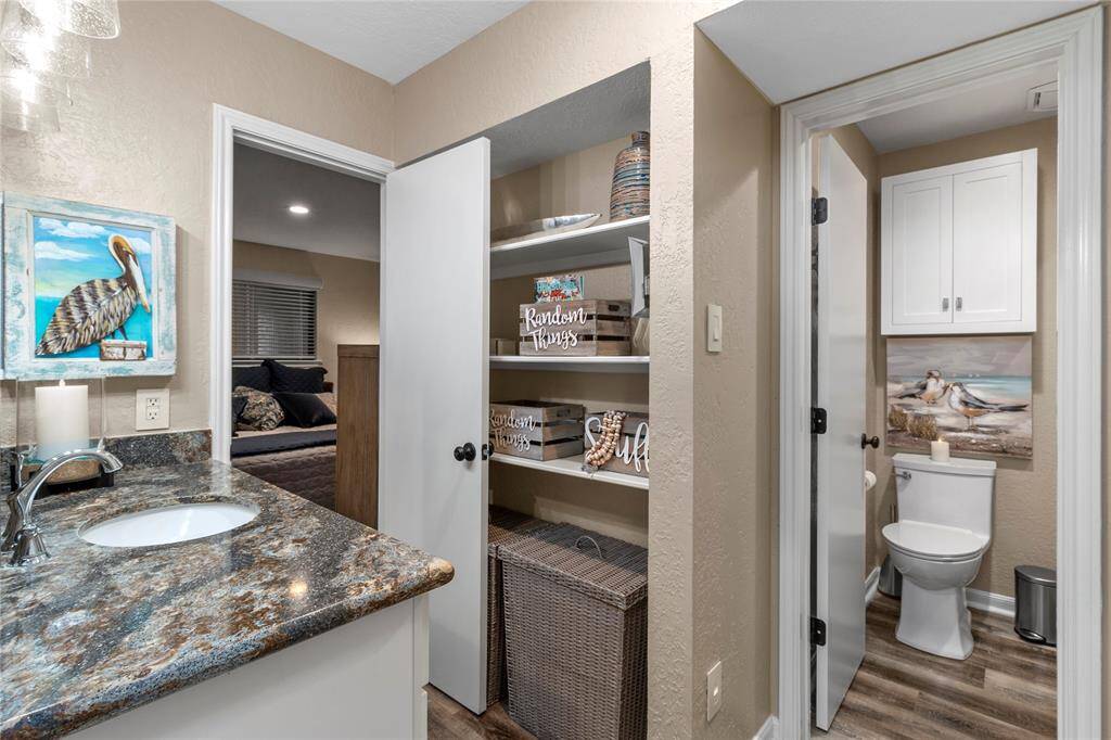 SPA-LIKE BATH WITH TOP-OF-THE-LINE GRANITE! EVERYTHING RECENTLY UPDATED! ALL FURNISHINGS INCLUDED!