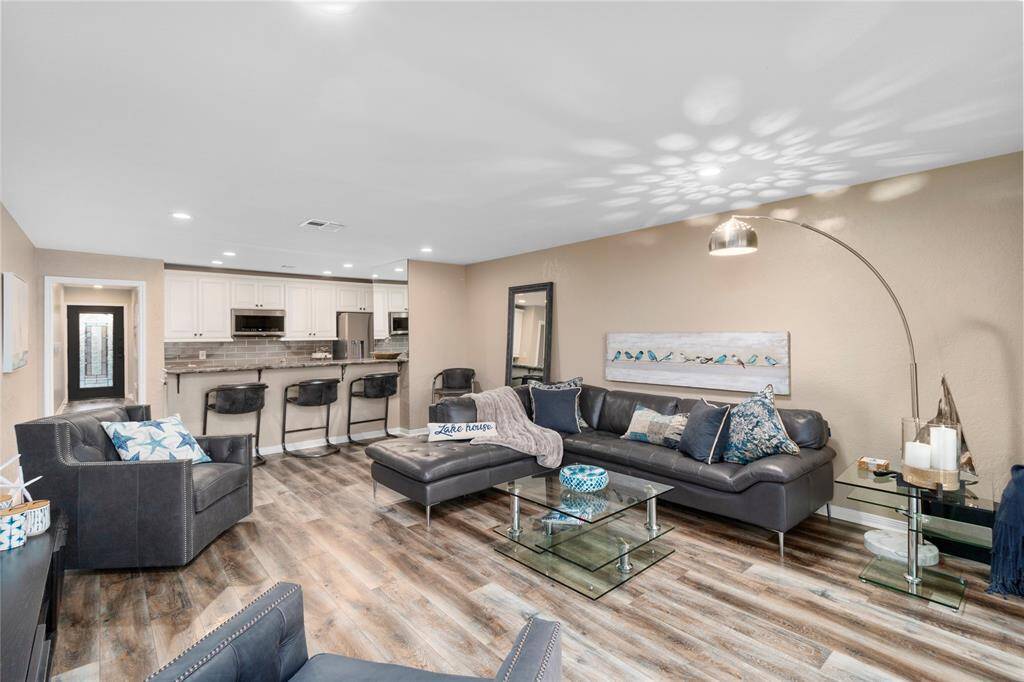 $100,000 IN RECENT UPDATES! PLENTY OF SPACE TO ENJOY YOUR LAKE CONROE STAYCATION LIFESTYLE! ALL FURNISHINGS INCLUDED!