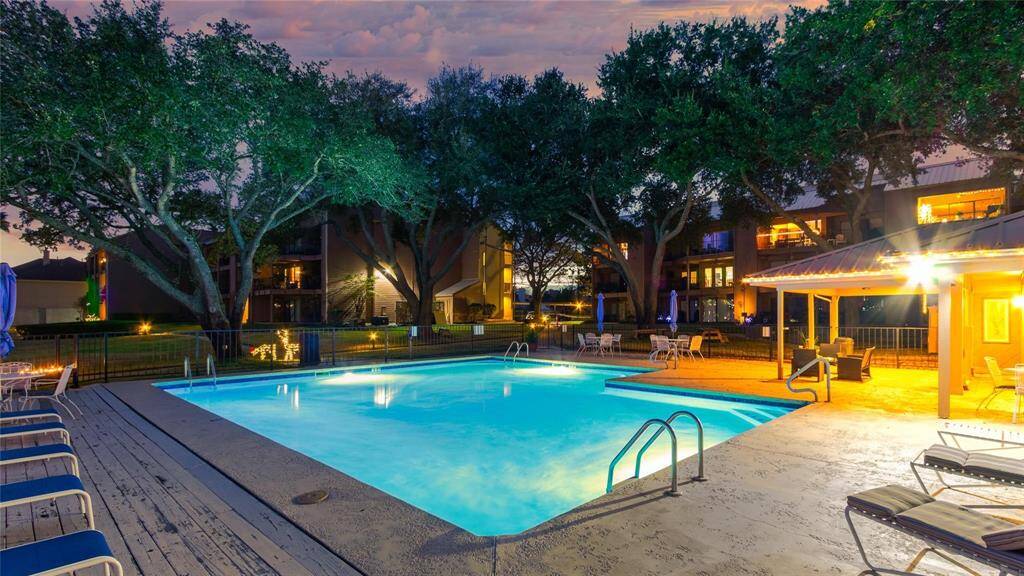 COMMUNITY POOL & LANDSCAPED GREEN SPACES! GATHERING AREAS & COMMUNITY MAILBOXES! GORGEOUS OLD GROWTH TREES!