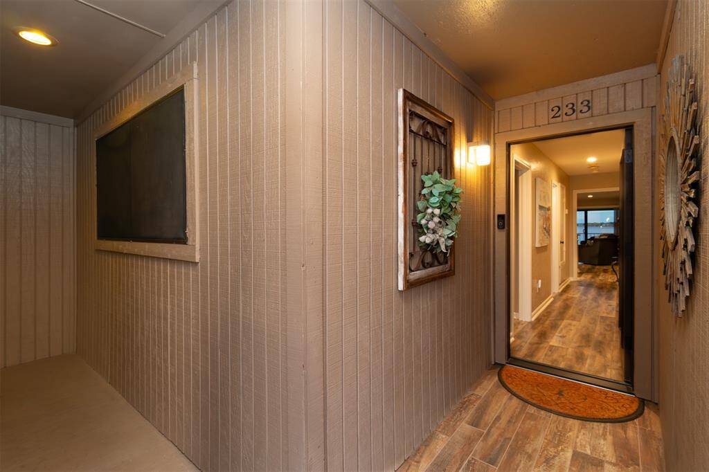 COVERED & PROTECTED WALKWAY TO YOUR FRONT DOOR! WELCOME TO YOUR NEW HOME!