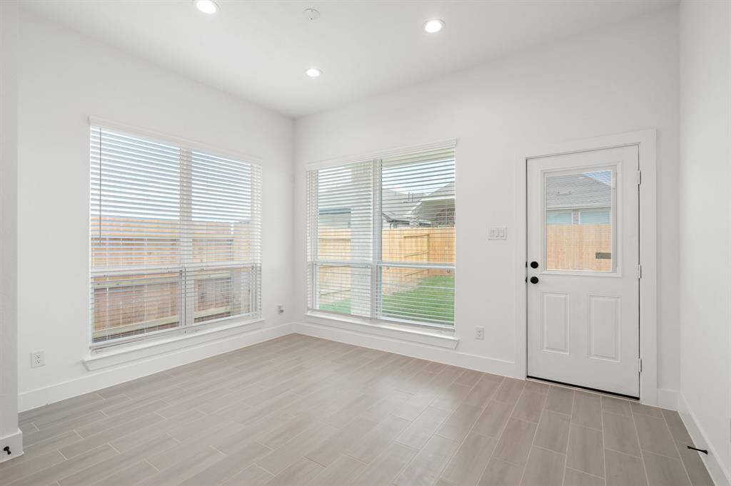 Photos are REPRESENTATIVE of the home /floor plan and are NOT of the actual home.  Selections, features, and room options may vary.  For more info., contact Chesmar Homes.