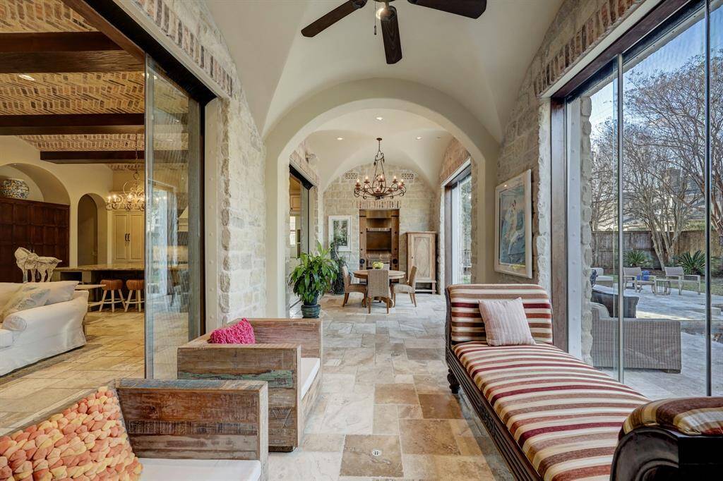 This patio can be closed off as indoor space or outdoor space with endless dining and entertainment possibilities.
