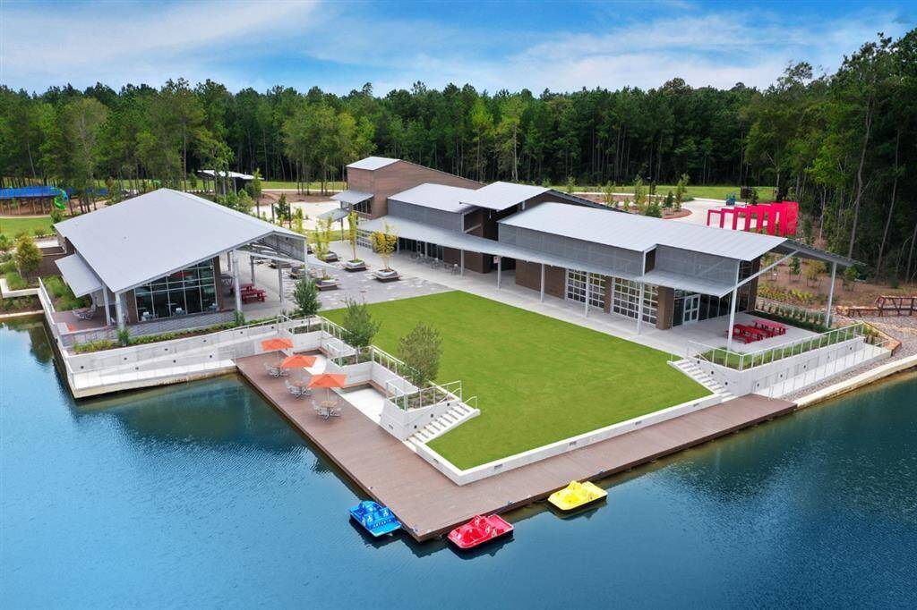 Amenity Center