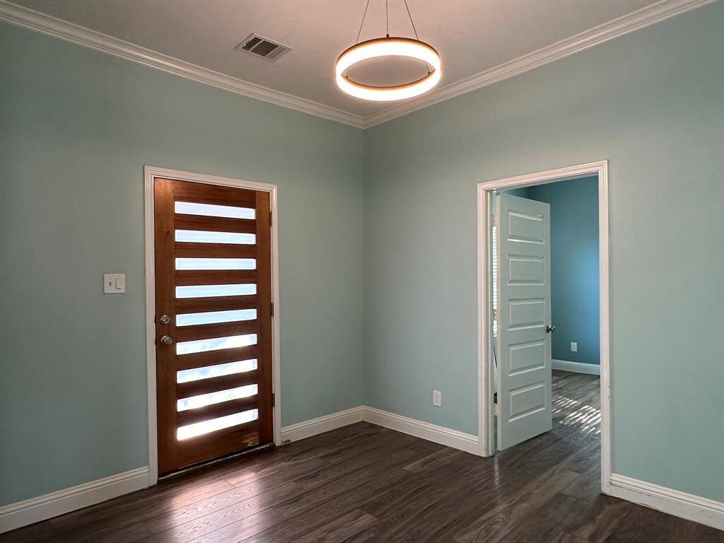 Utility Room - Indoor