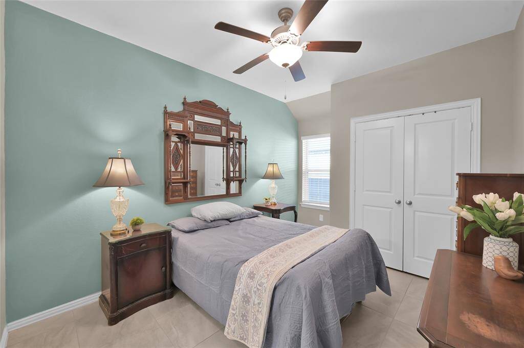 Secondary bedroom 1